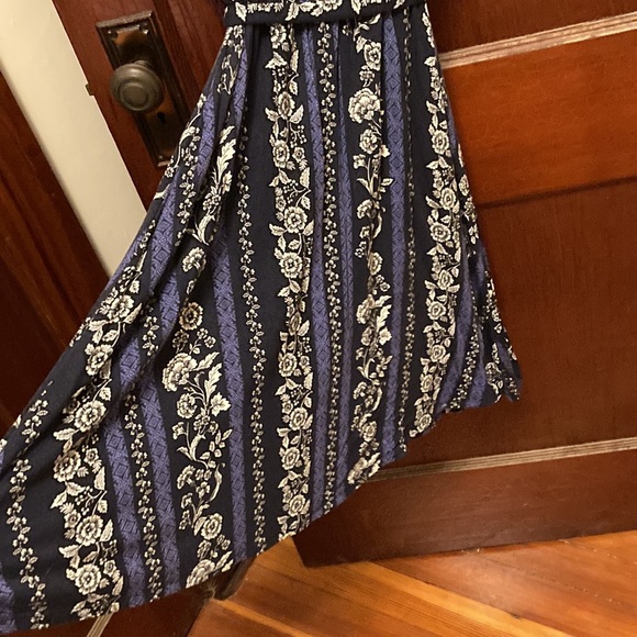 Loft sz 6 faux wrap floral dress - Picture 2 of 6